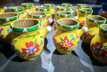Deepkalash (Mitti Bartan avm Puja samagri) Pottery wholseler and retailers